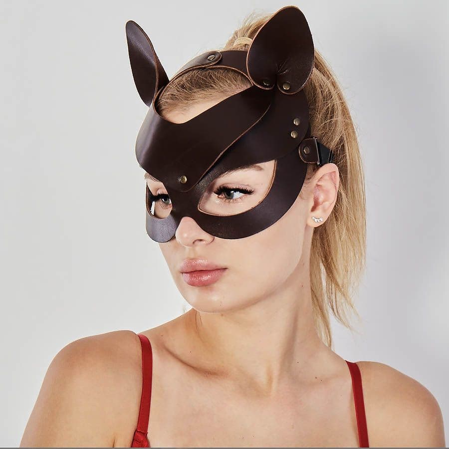 Коричневая кожаная маска  Кошечка 